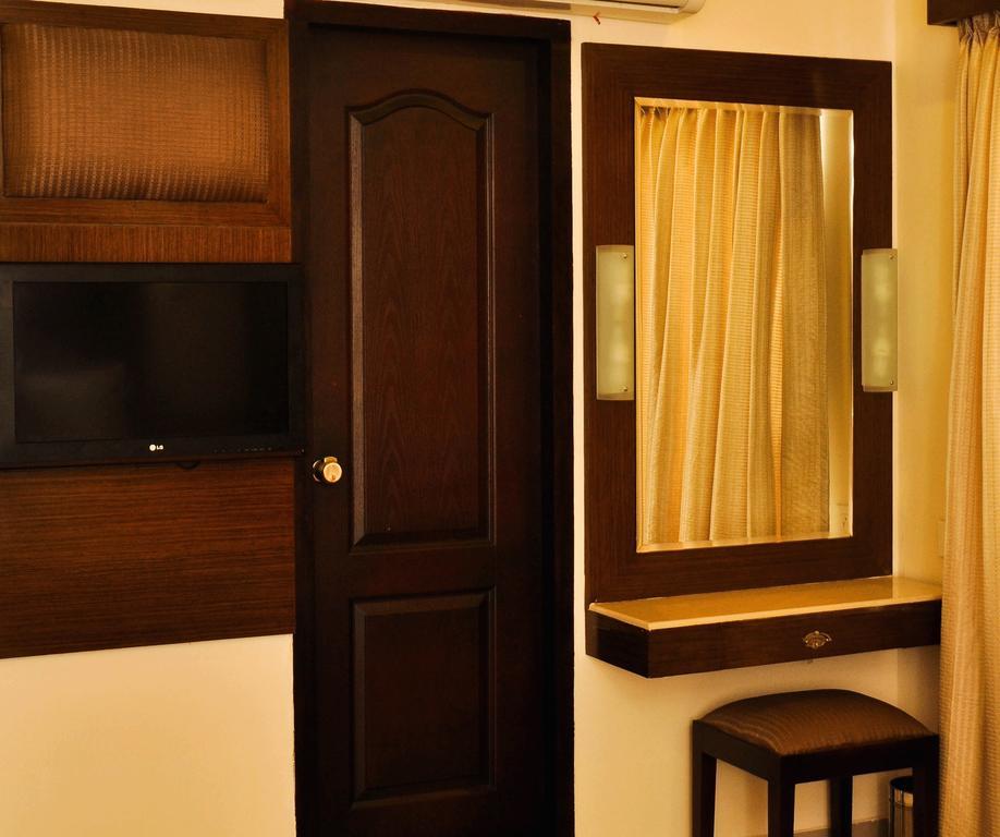 Hotel The Gopinivas Grand Kanyakumari Habitación foto